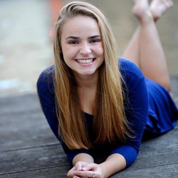 Meet your Posher, Caroline