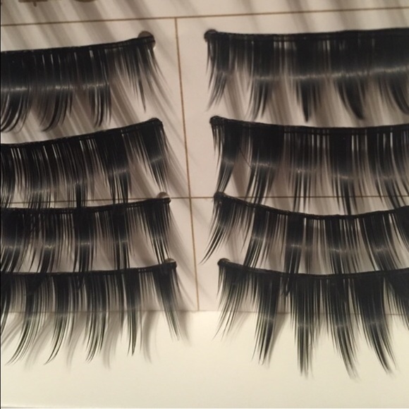 $10 pairs of eyelashes- brand new