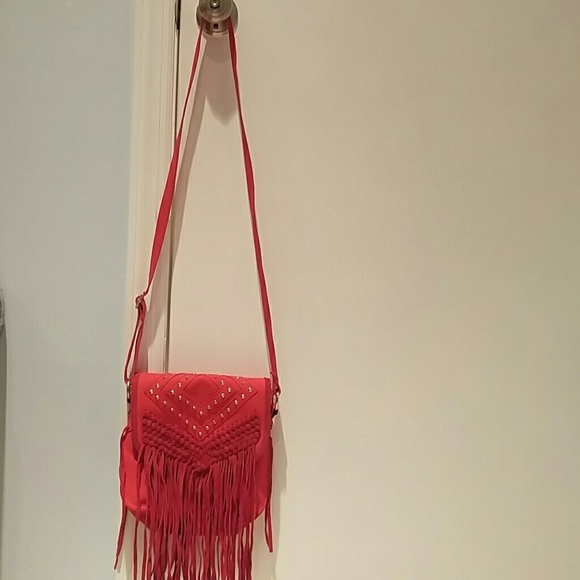 Cross body fringe bag