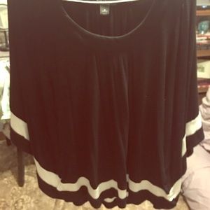 White House Black Market top