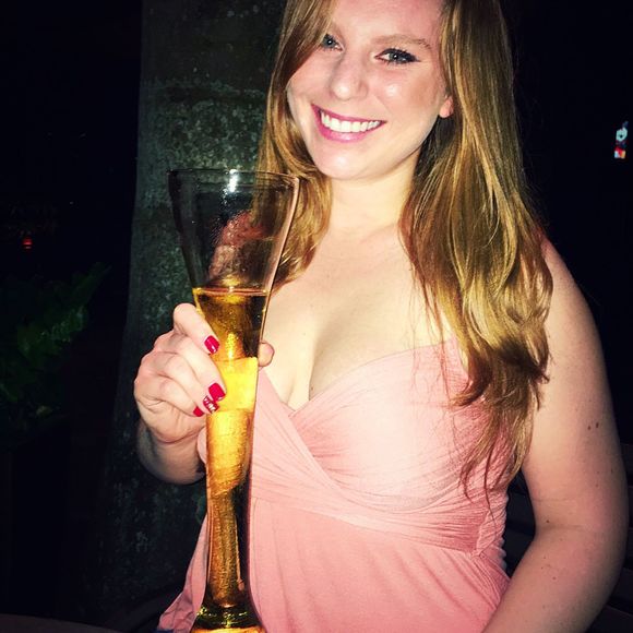 Meet your Posher, Julia - Picture 1 of 1