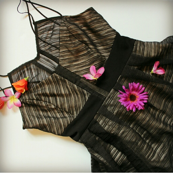 ARK & CO Stripes Illusions dress - Picture 2 of 3