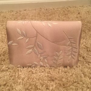 Nude Vanessa clutch