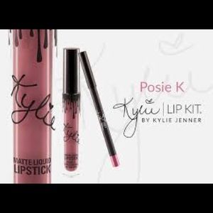 Kylie Lip Kit in Posie K!