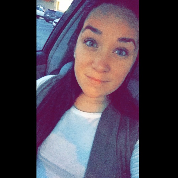 Meet your Posher, Bobbi