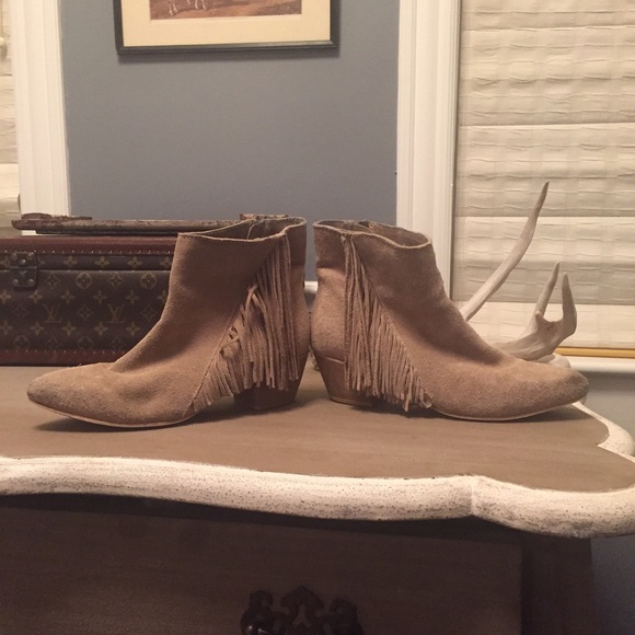 Seychelles Suede "Good Advice" Fringe Booties - Picture 2 of 4