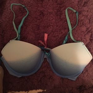 Victoria's Secret T-shirt Bra