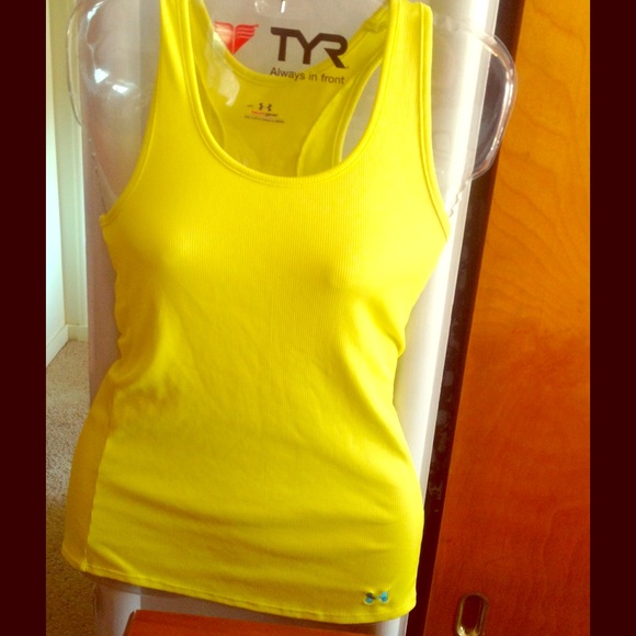 Under armor yellow workout heat gear  tank M