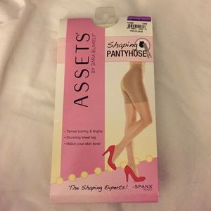 Pantyhose spanx size 5
