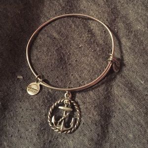 Anchor alex & ani