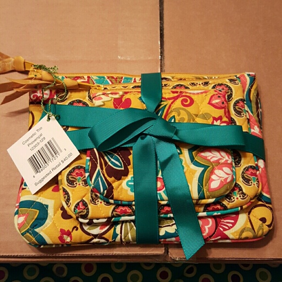 NWT Vera Bradley cosmetic trio in Provencal