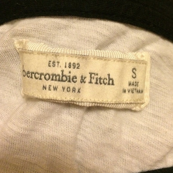 A&F Shirt - Picture 3 of 3