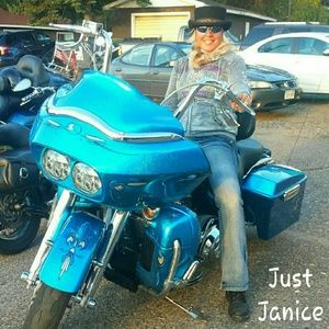 Meet your Posher, Janice