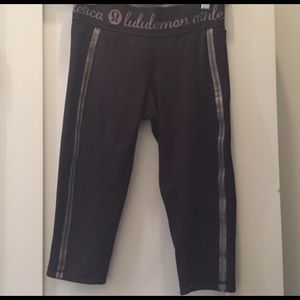 Lululemon athletica crop pants