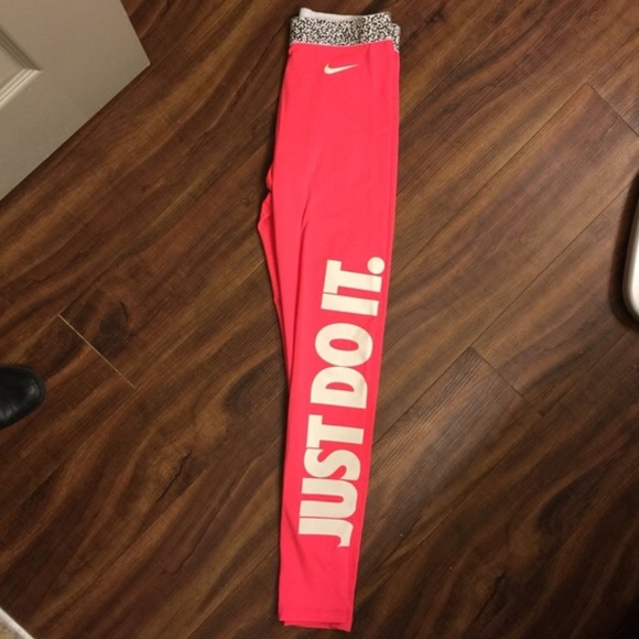 Nike Pants - 🔴TRADE🔴Nike Hyperwarm Legging