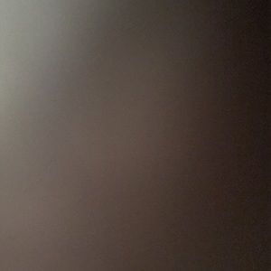 Meet your Posher, Lara