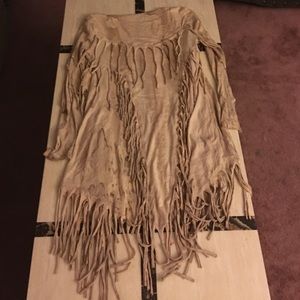 Gimmicks by BKE fringe pullover