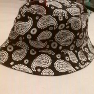 Bucket Hat