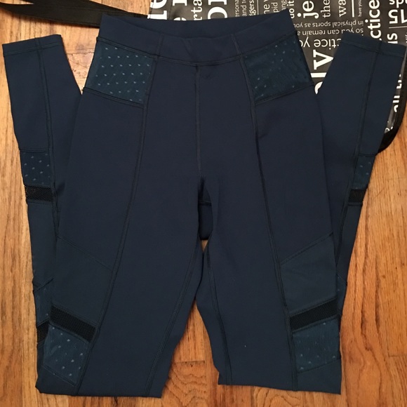🚫SOLD🚫NWOT Just Breathe Pants Size 4 - Picture 3 of 4