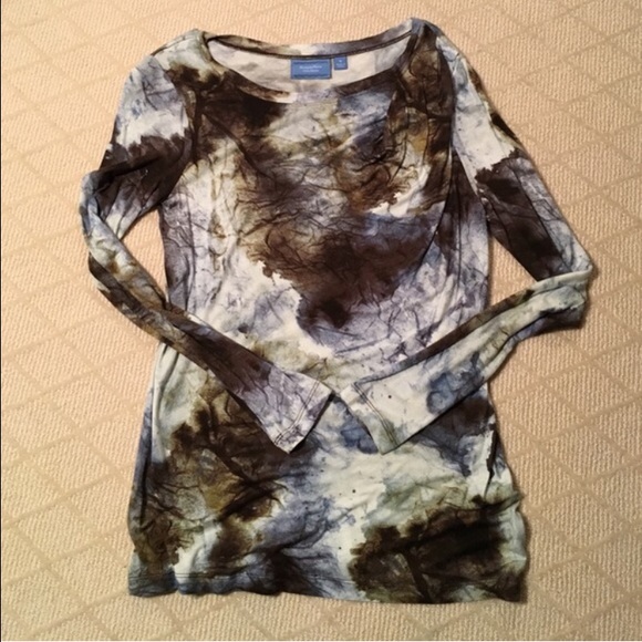 ‼️NEW Vera Wang Soft Patterned Top 💋