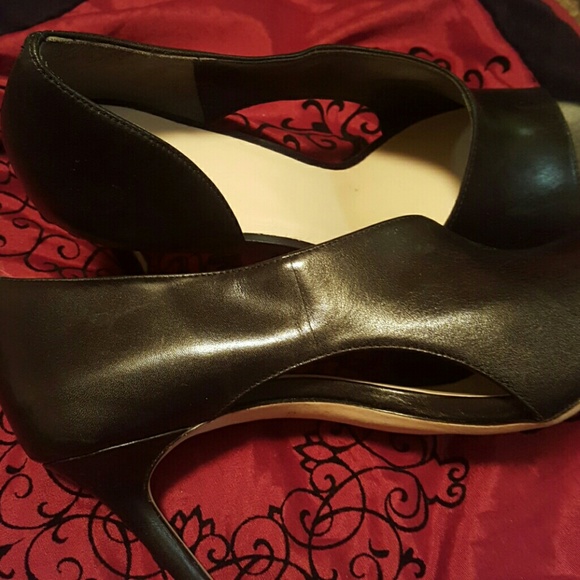 Black peep toe pumps - Picture 4 of 4