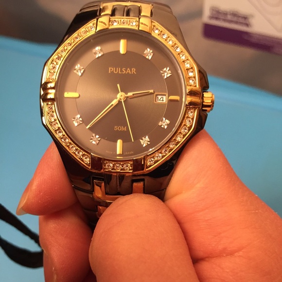 Pulsar Men's Bracelet watch new without box - Picture 1 of 4