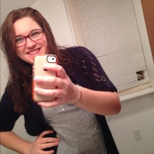 Meet your Posher, Elizabeth