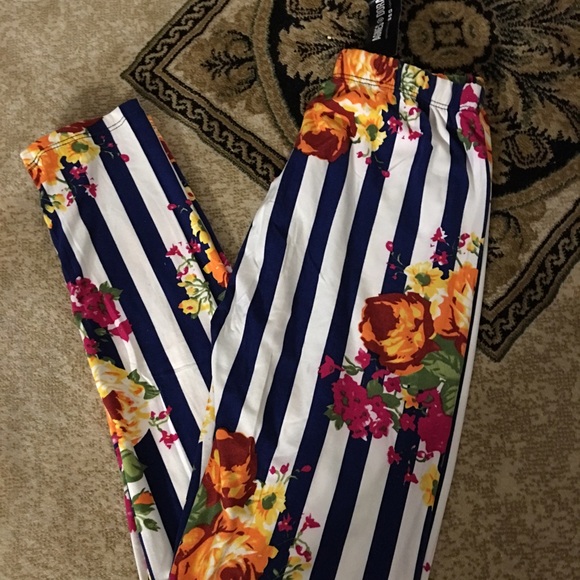 Agnes and Dora nwt sm