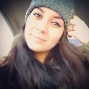 Meet your Posher, Alexis