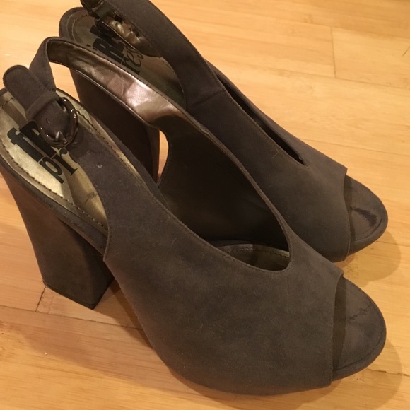 Gray heel