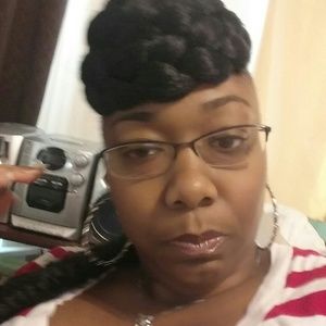 Meet your Posher, Precious