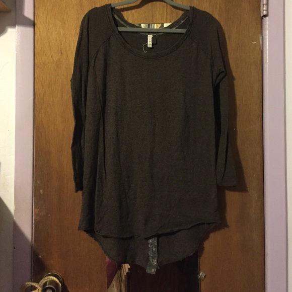 Free People Sweater ✌🏼️🌻