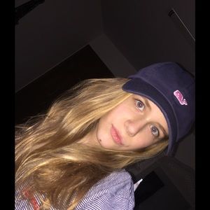 Meet your Posher, Ava