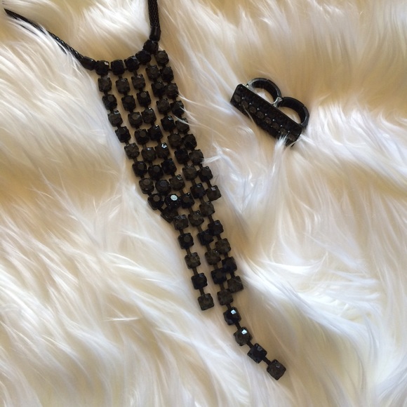 Black and Silver Necklace and Ring Set