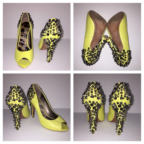 ❗️SOLD ❗️Sam Edelman "Lorissa" Studded Heels - Picture 4 of 4