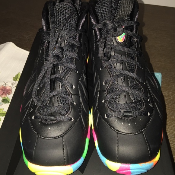 Foamposite fruity pebbles size 7Y 8.5 women