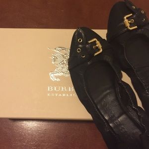Burberry flats