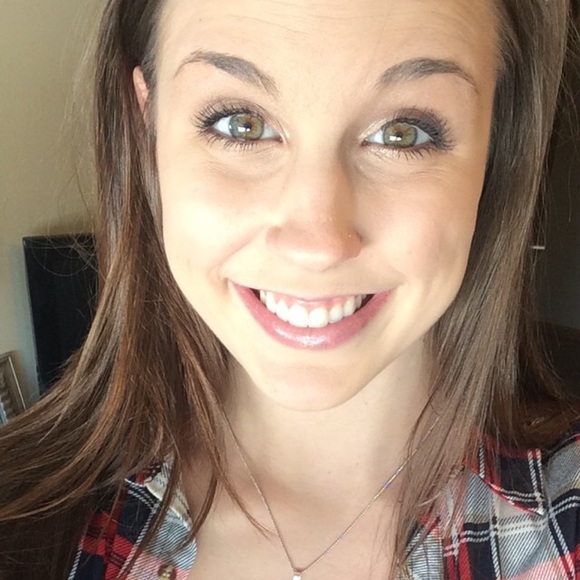 Meet your Posher, Gabrielle