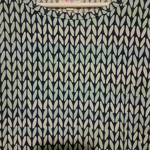 Julia - Picture 3 of 4