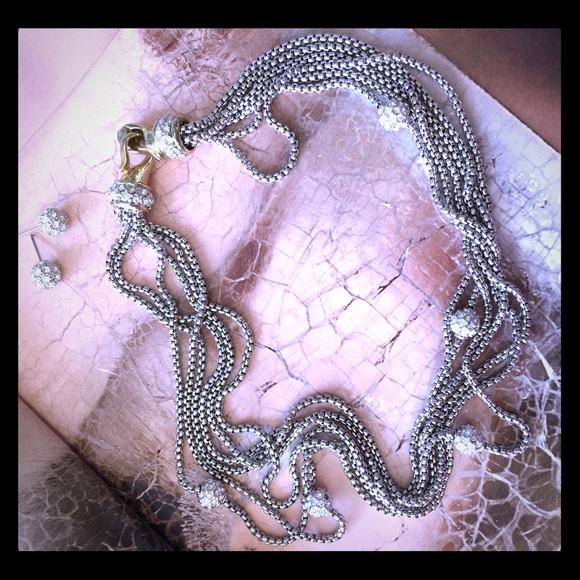 Multi chains necklace and earrings