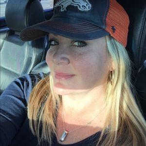 Meet your Posher, Paula