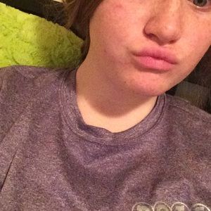 Meet your Posher, Caitlyn