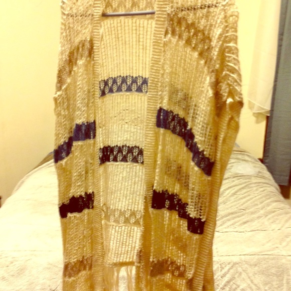 Knitted sweater thing