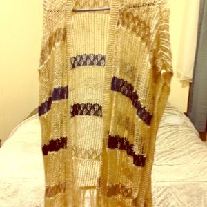 Knitted sweater thing