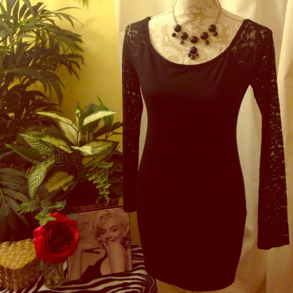 Long lace sleeve mini dress