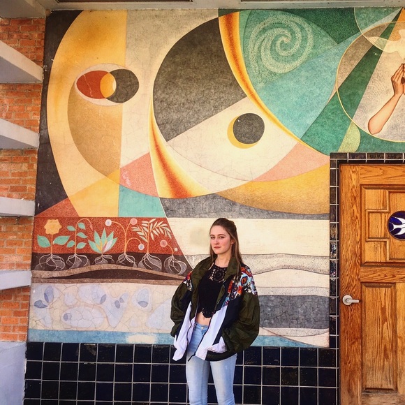 Meet your Posher, Cailin