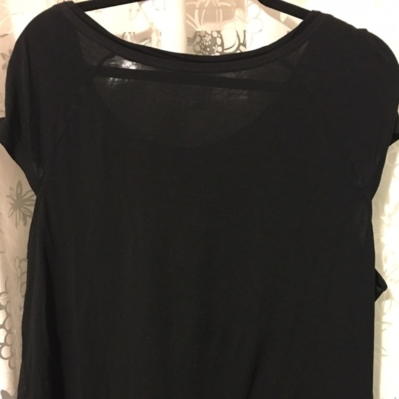 💰💰SOLD💰💰A.N.A. Black Silky Tee with Zip Pocket - Picture 4 of 4