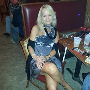 Meet your Posher, Eva