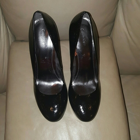 Black Patent Leather Pumps Size 8.5