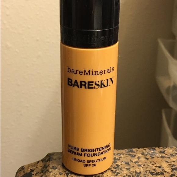 Bare Minerals Foundation in Bare Honey